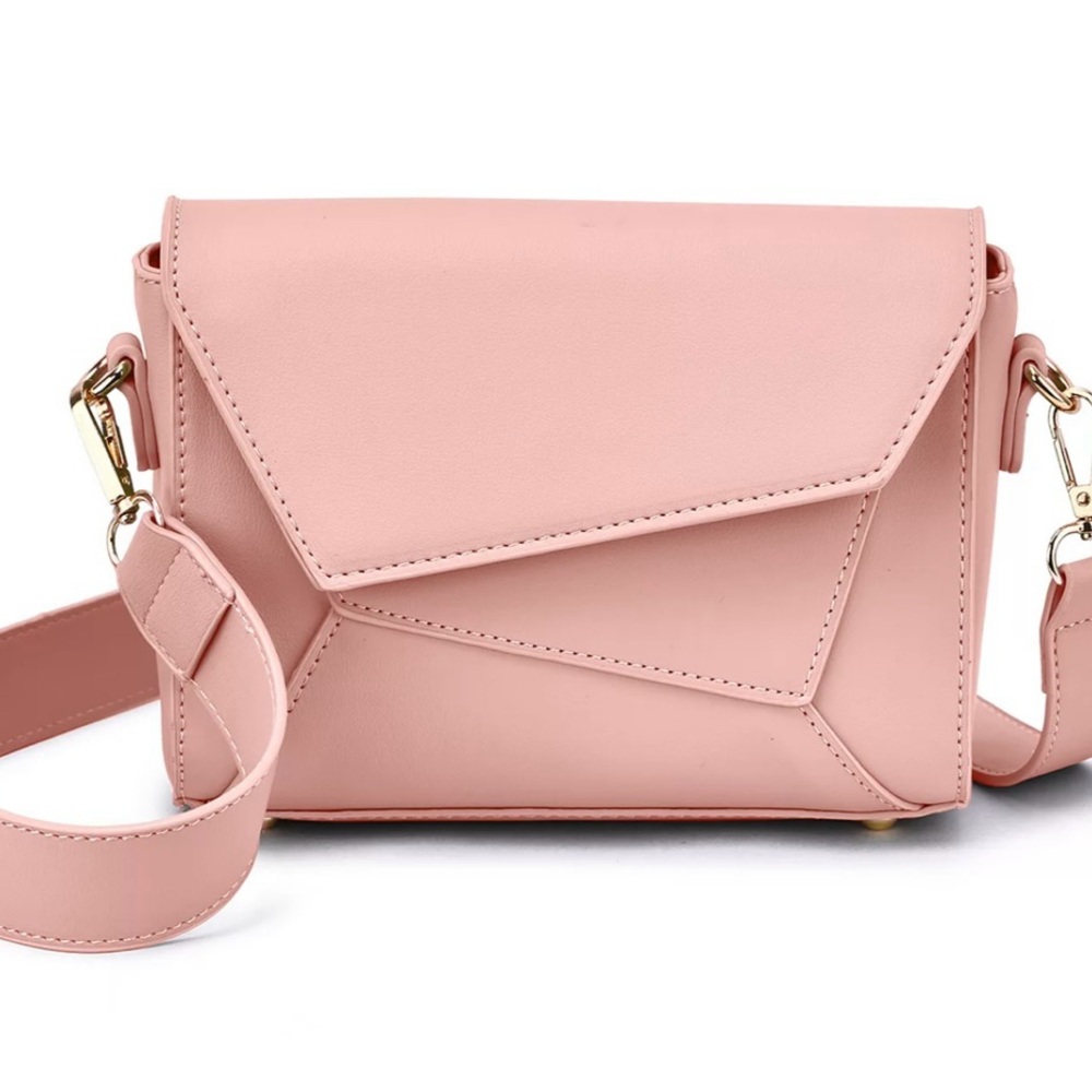 NWT Mellow World Sylvie Geometric Flap Crossbody Bag Pink